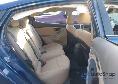 2016 Hyundai Elantra Value Edition z USA, uszkodzony, nr VIN 5NPDH4AE4GH787933